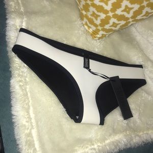 Triangl bikini (bottom)